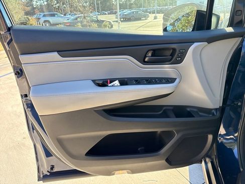 Used 2024 Honda Odyssey EX-L image 14