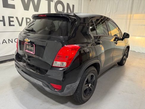 Used 2021 Chevrolet Trax LS w/ Tint and Cruise Package FWD image 21