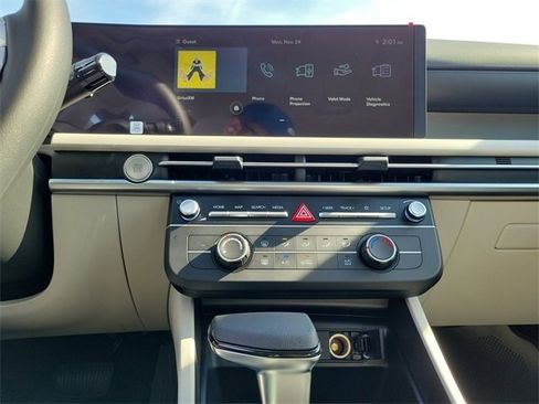 New 2026 Hyundai Tucson SE image 12