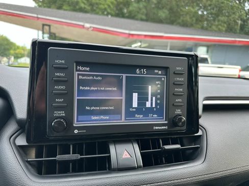 Used 2021 Toyota RAV4 XLE FWD image 27