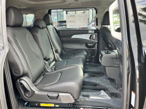 New 2026 Kia Carnival SX FWD image 20