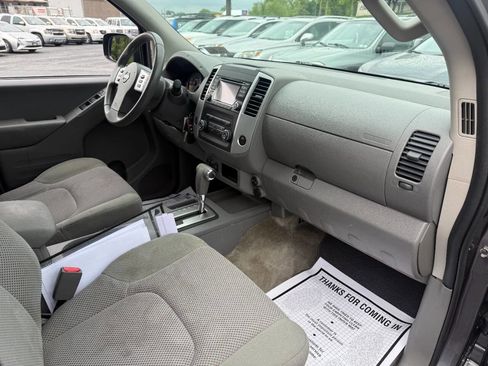 Used 2018 Nissan Frontier SV AWD/4WD image 32