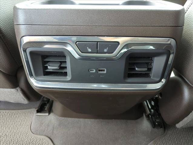 Used 2024 GMC Sierra 3500 Denali w/ Denali Reserve Package AWD/4WD image 18