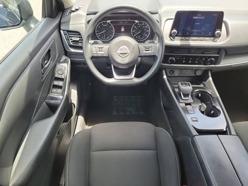 Used 2024 Nissan Rogue S FWD image 14