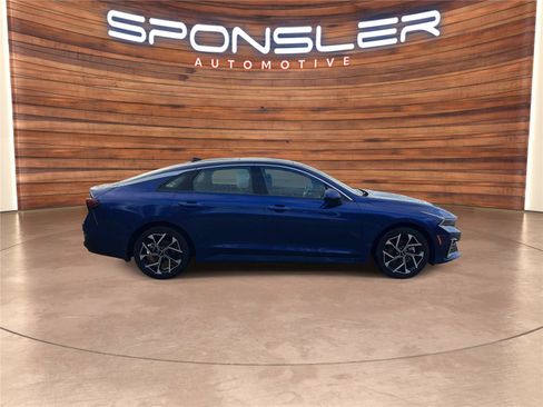 Used 2025 Kia K5 EX image 5