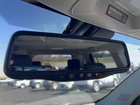 Used 2010 GMC Terrain SLE image 27