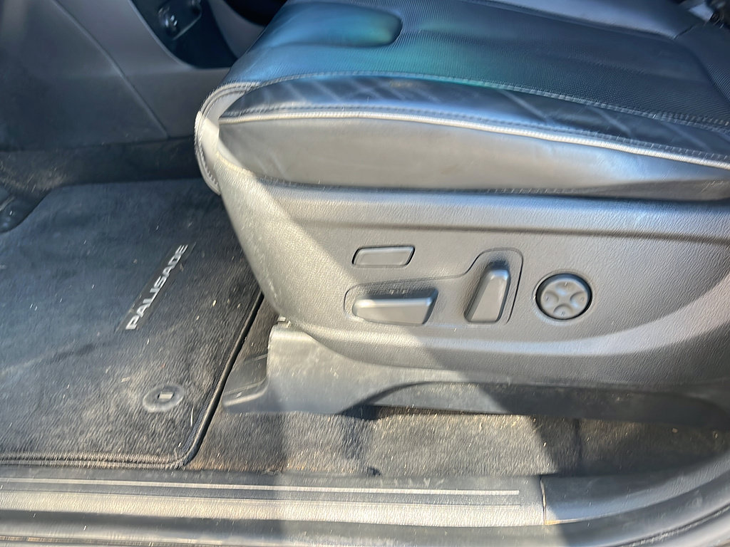 Used 2022 Hyundai Palisade Calligraphy w/ Cargo Package FWD image 21