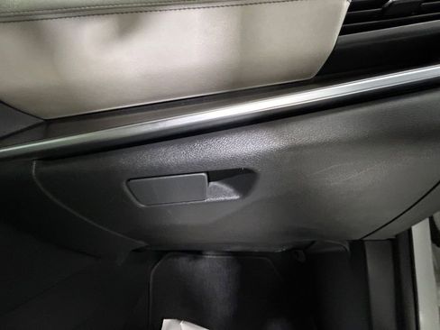 Used 2023 Nissan Rogue SV image 24