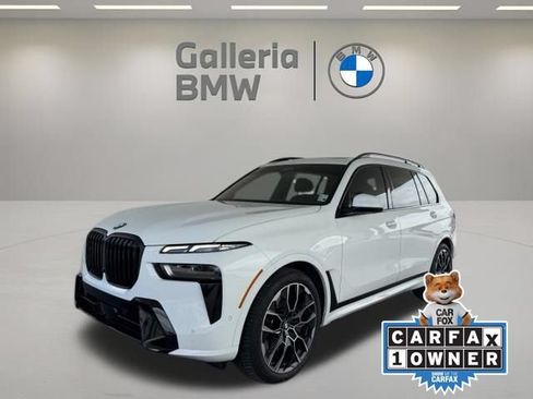 Used 2023 BMW X7 xDrive40i w/ M Sport Package AWD/4WD image 1