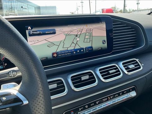 New 2025 Mercedes-Benz GLS 450 4MATIC image 7