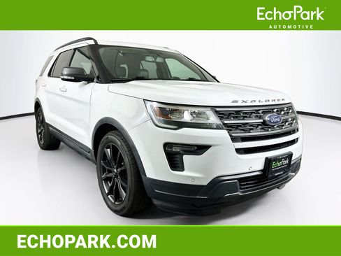 Used 2018 Ford Explorer XLT w/ Equipment Group 202A FWD image 1