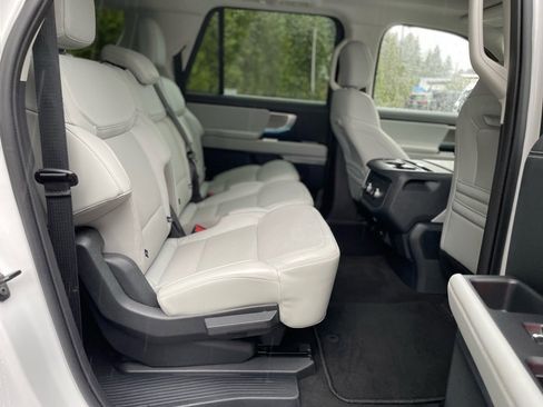 Used 2025 Ford Expedition Max Platinum image 20