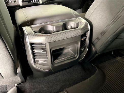 Used 2025 RAM 1500 Big Horn AWD/4WD image 11