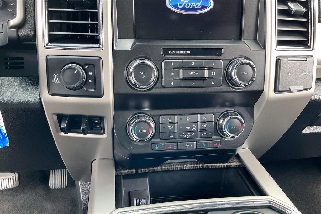 Certified 2021 Ford F250 Lariat w/ Lariat Value Package AWD/4WD image 35