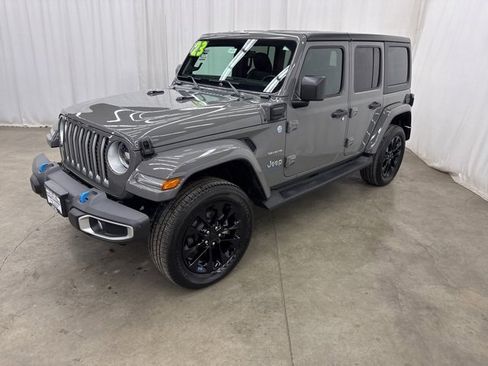 Used 2023 Jeep Wrangler Unlimited Sahara w/ Cold Weather Group image 4