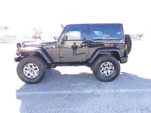 Used 2015 Jeep Wrangler Rubicon w/ Power Convenience Group image 1