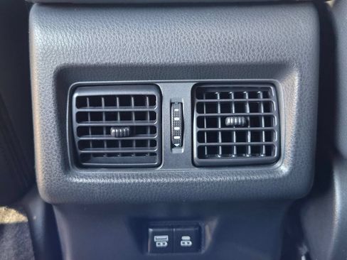 Used 2025 Toyota Camry XSE AWD/4WD image 25