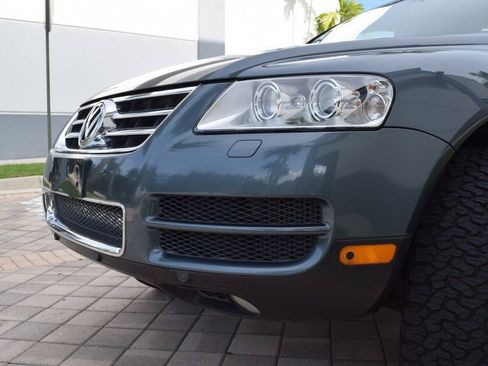 Used 2004 Volkswagen Touareg V10 TDI AWD/4WD image 16