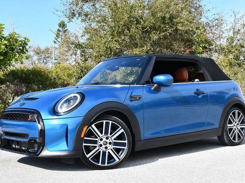 Used 2023 MINI Cooper S image 23
