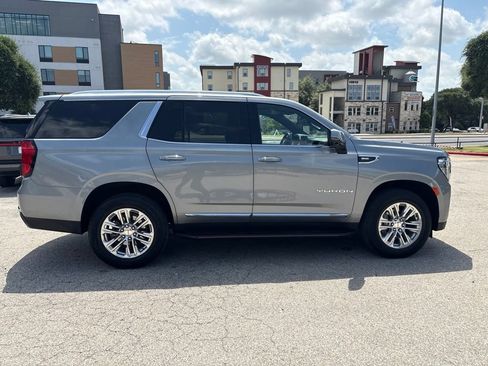 Used 2023 GMC Yukon SLT w/ SLT Premium Package RWD image 6