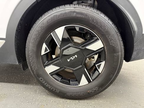 Used 2026 Kia Sportage LX FWD image 19