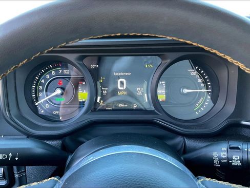 Used 2024 Jeep Wrangler Sahara w/ Technology Group image 18