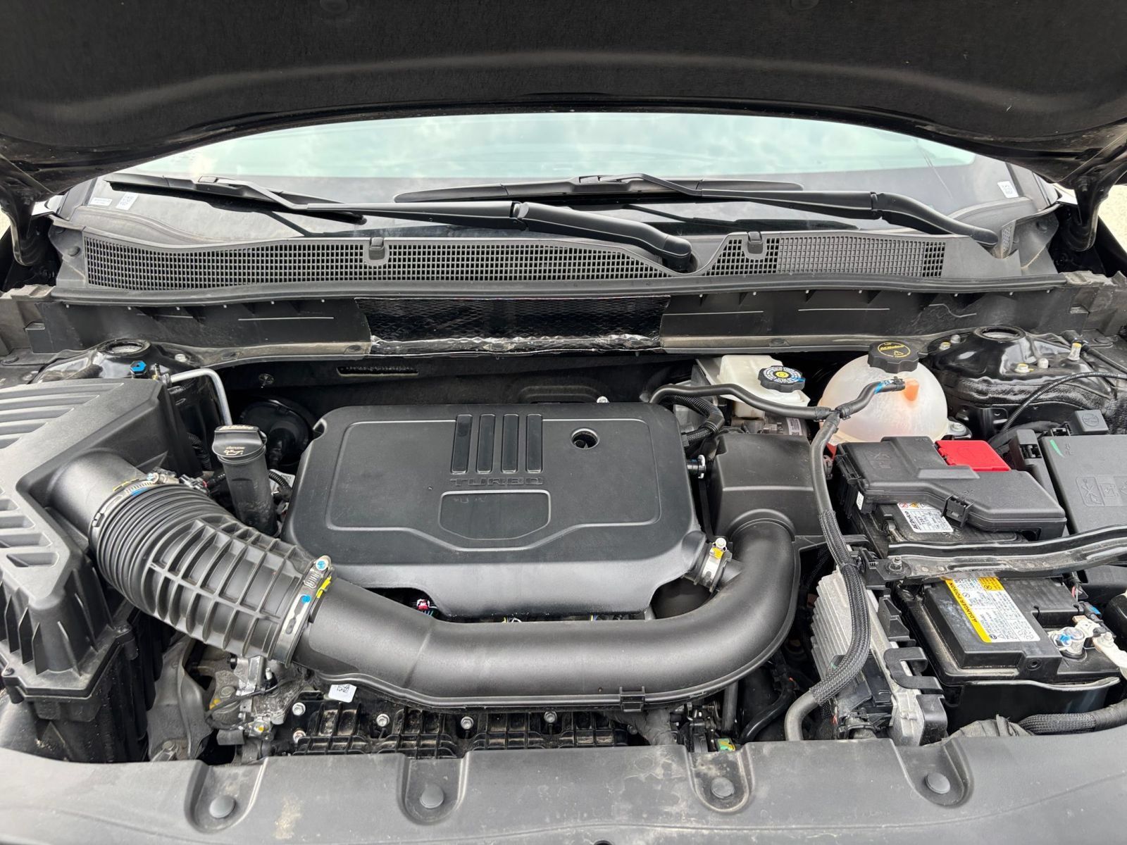 Used 2025 Chevrolet Blazer LT FWD image 32