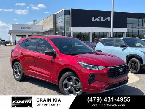 Used 2024 Ford Escape ST-Line w/ Tech Pack #1 AWD/4WD image 1