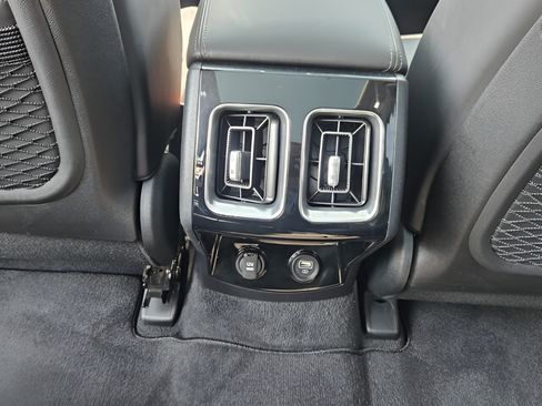 Used 2023 Kia Sorento SX FWD image 11