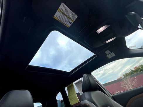 Used 2025 Subaru Forester Sport image 16