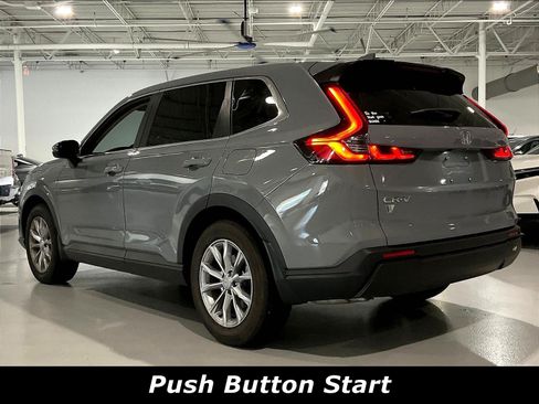 Used 2025 Honda CR-V EX image 3