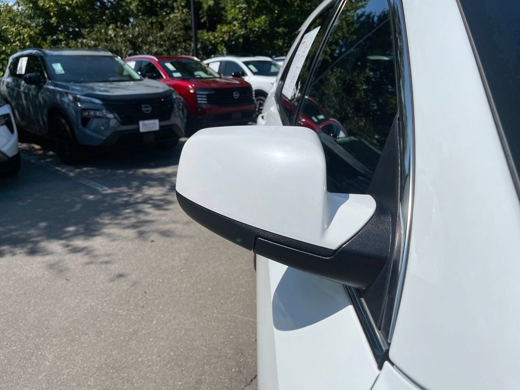 Used 2017 Chevrolet Equinox LT FWD image 37