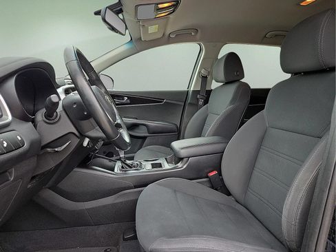 Used 2019 Kia Sorento FWD w/ LX Convenience Package image 14