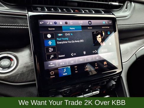Used 2023 Jeep Grand Cherokee Limited w/ Black Appearance Package AWD/4WD image 23
