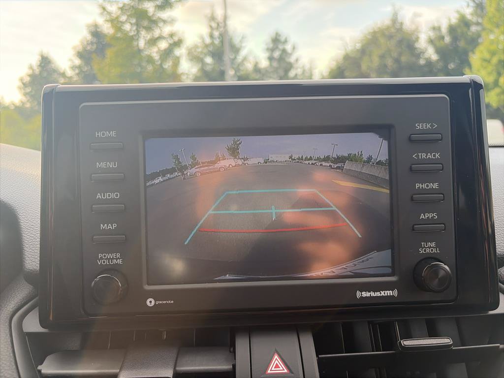 Used 2021 Toyota RAV4 XLE AWD/4WD image 15