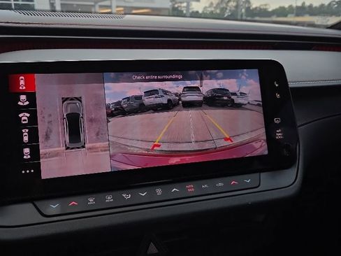 Used 2024 Dodge Charger Daytona R/T w/ Plus Group AWD/4WD image 10