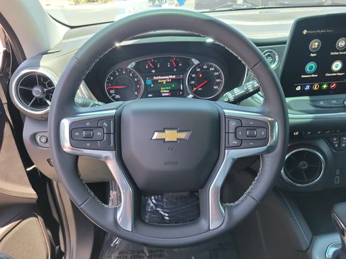 Used 2024 Chevrolet Blazer LT FWD image 30