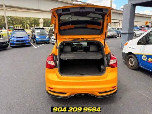 Used 2013 Ford Focus ST FWD image 28