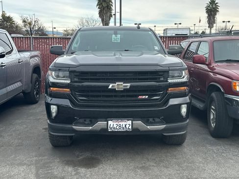 Used 2018 Chevrolet Silverado 1500 LT w/ All Star Edition image 5
