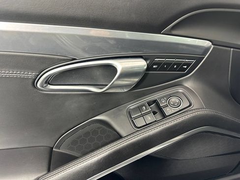 Certified 2019 Porsche 911 Turbo AWD/4WD image 18