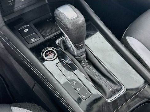 Used 2023 Nissan Kicks SR w/ SR Premium Package FWD image 16