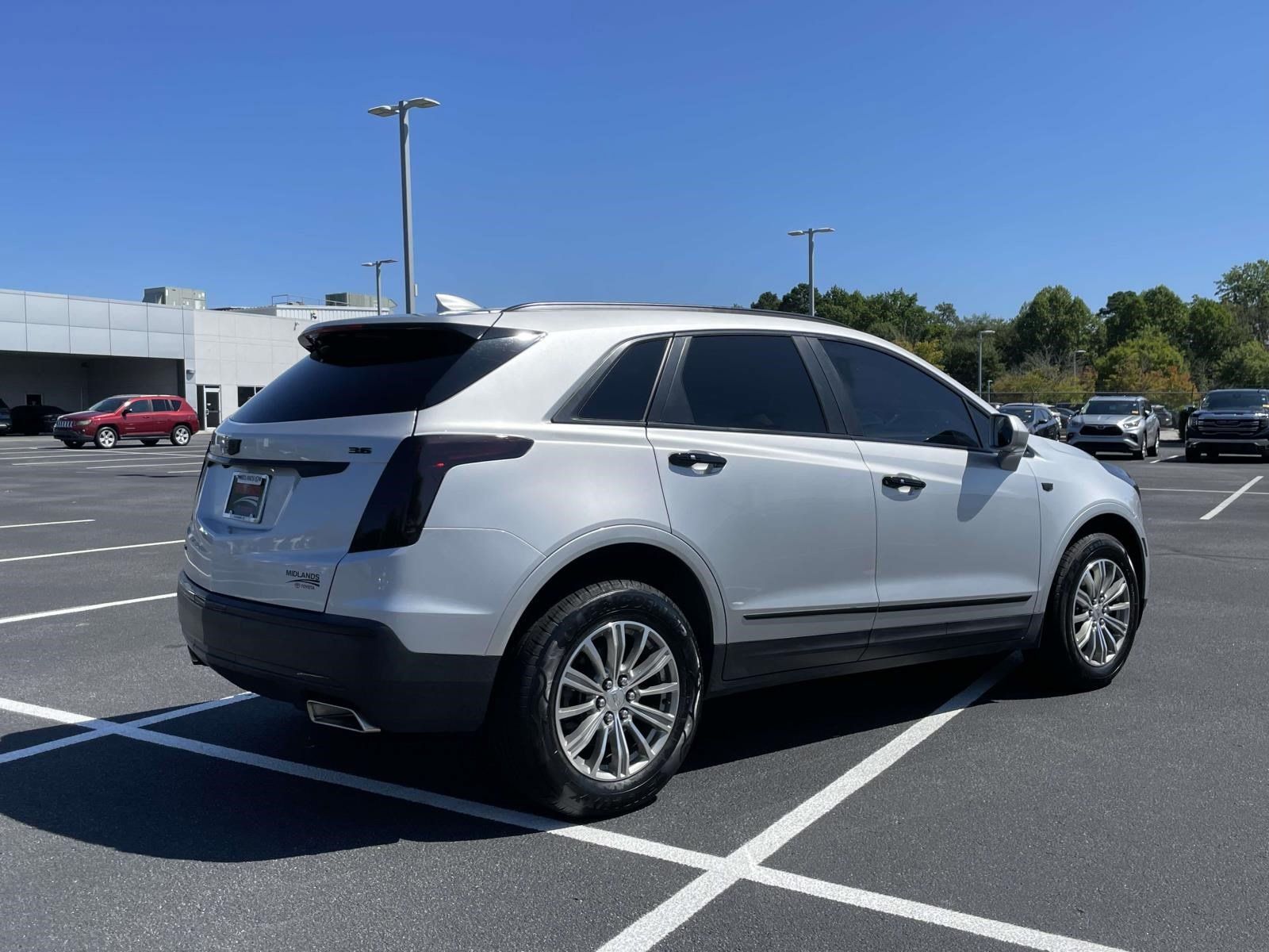 Used 2018 Cadillac XT5 Luxury w/ Driver Awareness Package AWD/4WD image 6
