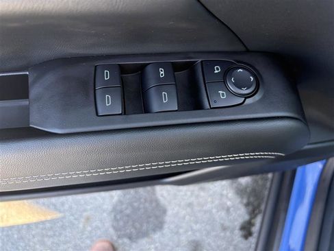 Used 2025 GMC Terrain Elevation AWD/4WD image 10