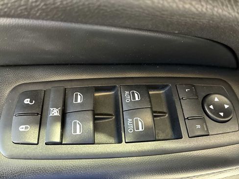 Certified 2021 Jeep Grand Cherokee Laredo X image 15