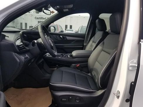 New 2026 Buick Enclave Preferred FWD image 7