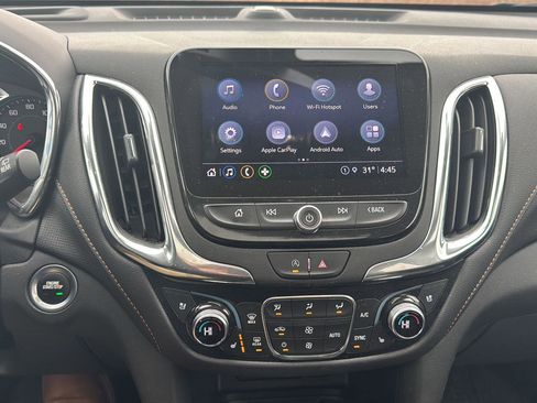 Used 2023 Chevrolet Equinox Premier image 15