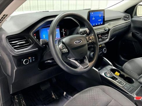 Used 2025 Ford Escape Active AWD/4WD image 14