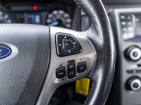 Used 2017 Ford Flex SE image 23