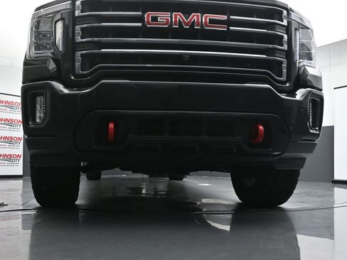 Used 2022 GMC Sierra 2500 AT4 w/ AT4 Premium Plus Package AWD/4WD image 19