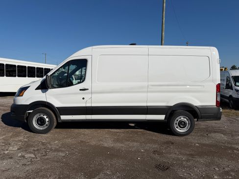 New 2026 Ford Transit 250 148 Medium Roof RWD image 4